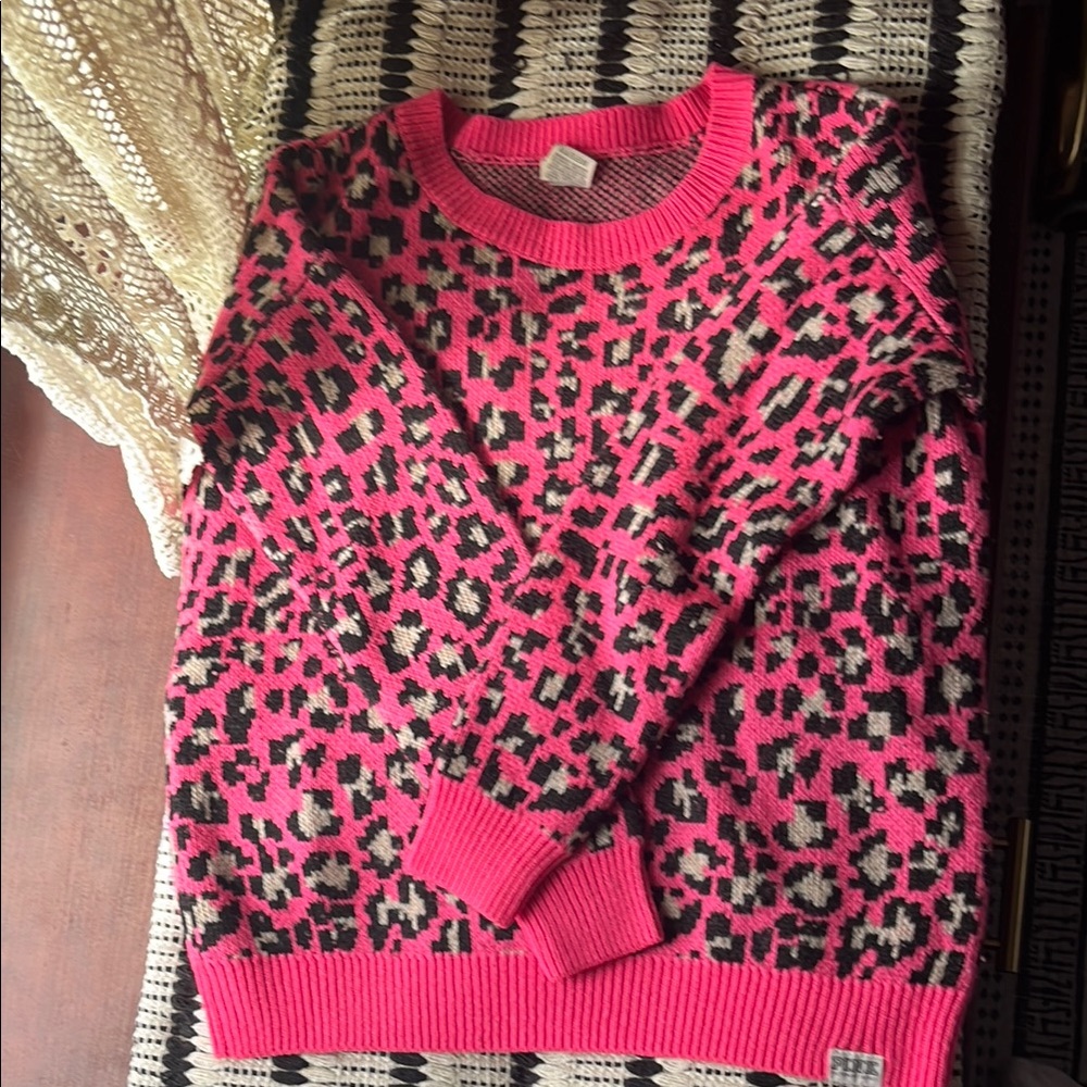 VS Pink Leopard Print Sweater - xs